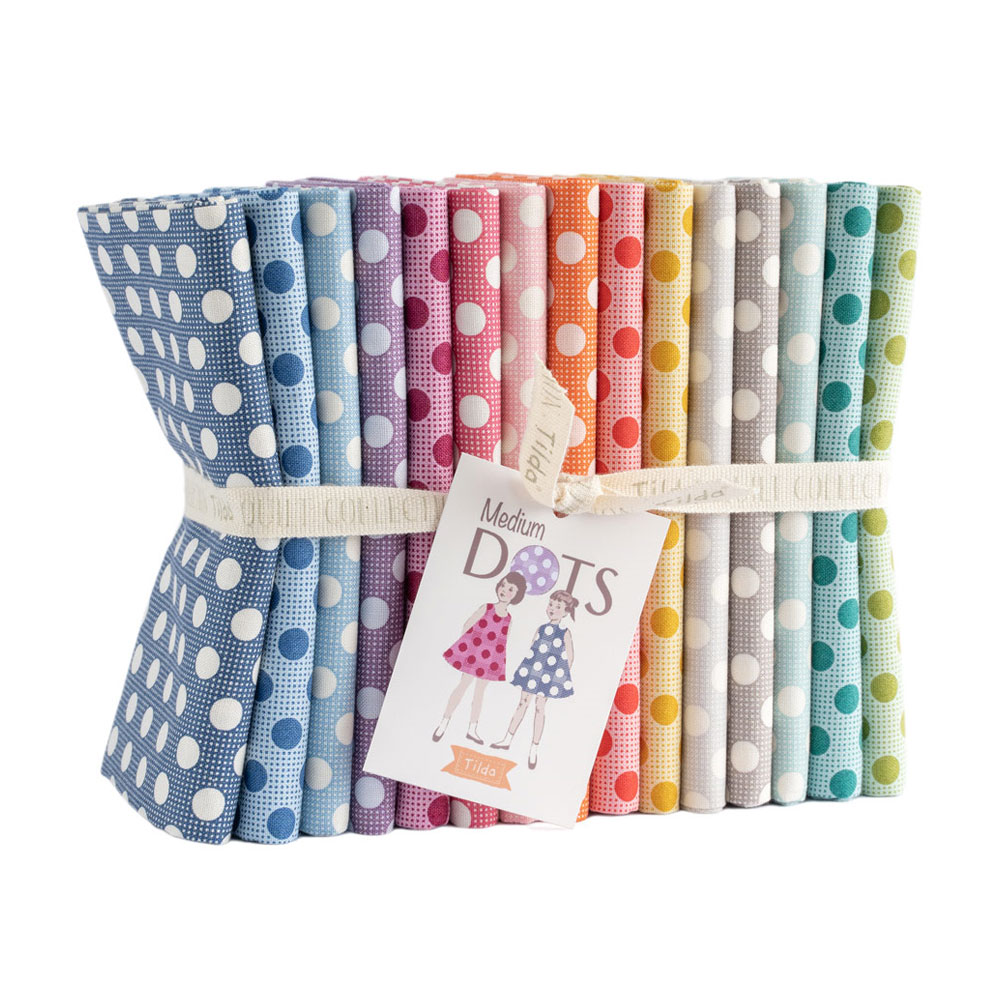 Tilda - Medium Dots Fat Quarter Bundle - 15-pieces - 20in x 22in